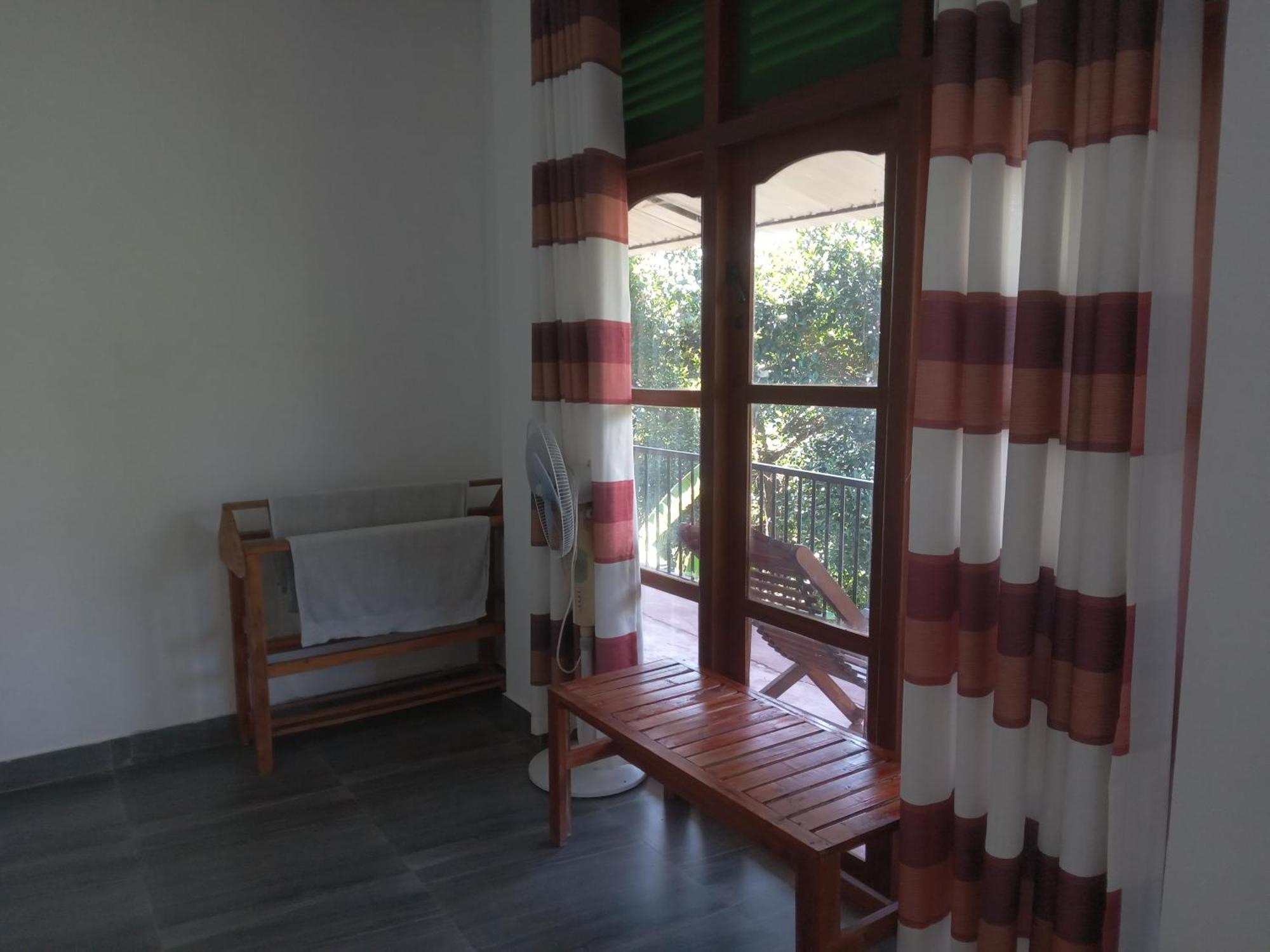 Chamodya Home Stay Ела Екстериор снимка