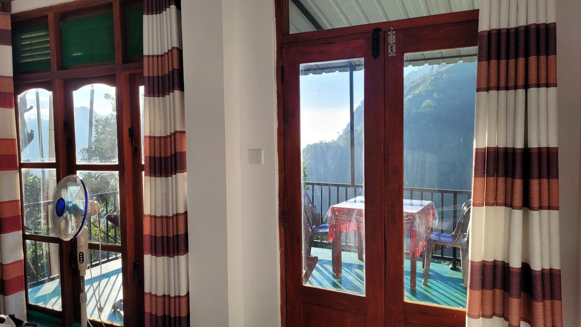 Chamodya Home Stay Ела Екстериор снимка