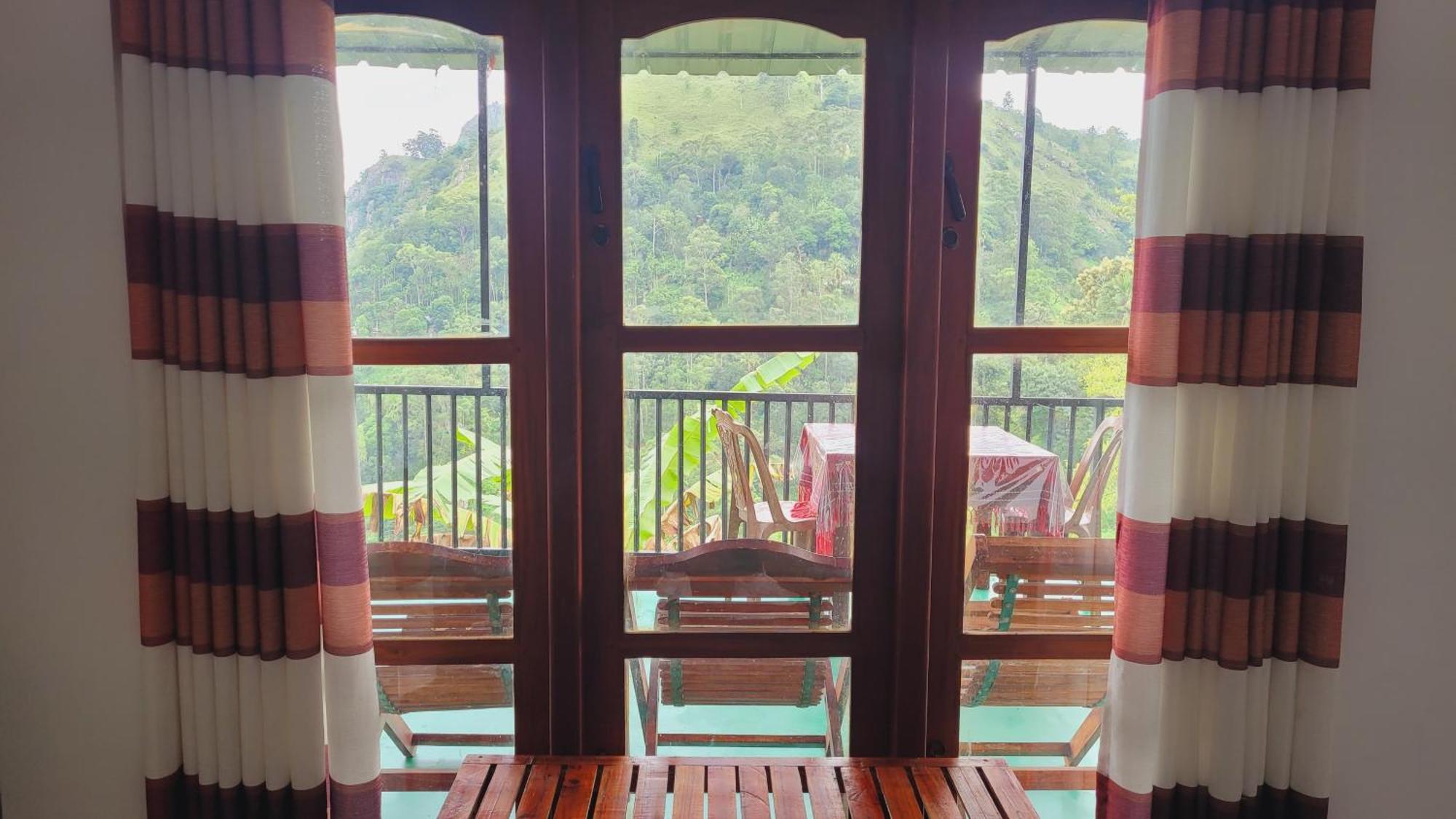 Chamodya Home Stay Ела Екстериор снимка