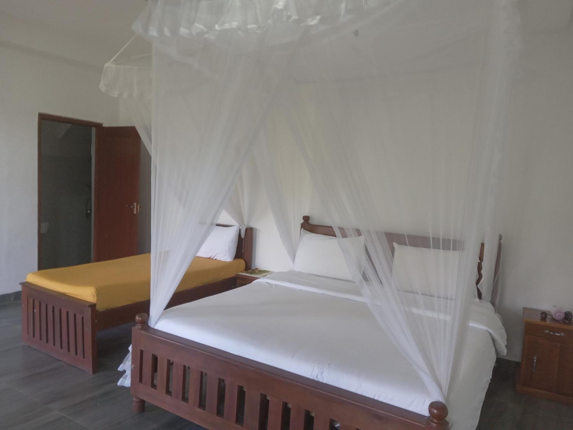 Chamodya Home Stay Ела Стая снимка