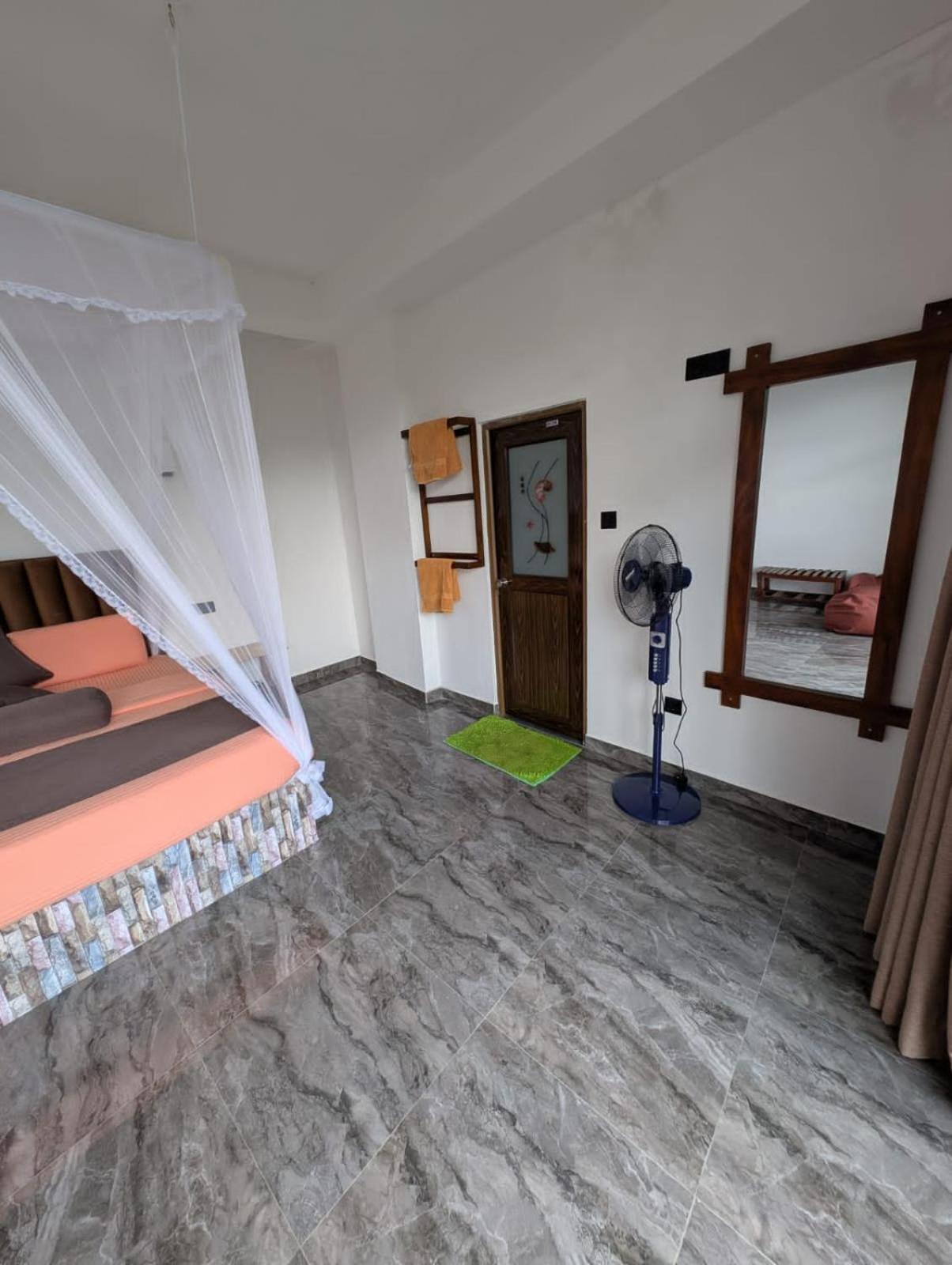 Chamodya Home Stay Ела Екстериор снимка
