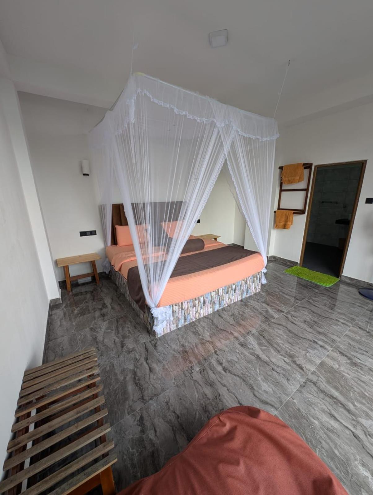 Chamodya Home Stay Ела Екстериор снимка